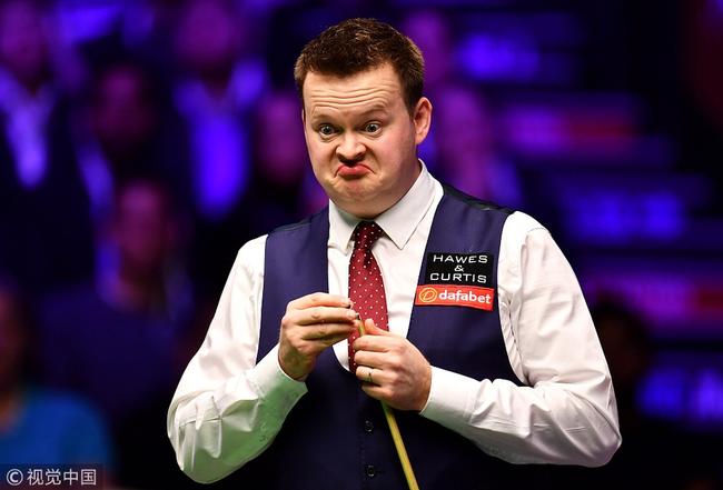 员在面临关 员在面临关